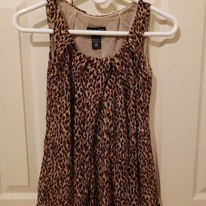 2/$20 New York & Co Flowy Sleeveless Top - Patterned tank